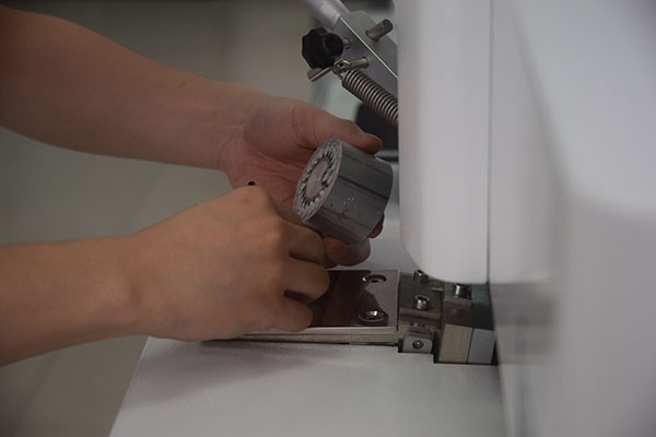 使用光譜儀進(jìn)行試樣檢定